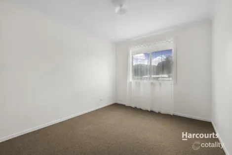 Property photo of 43 Birkshire Parade Penguin TAS 7316