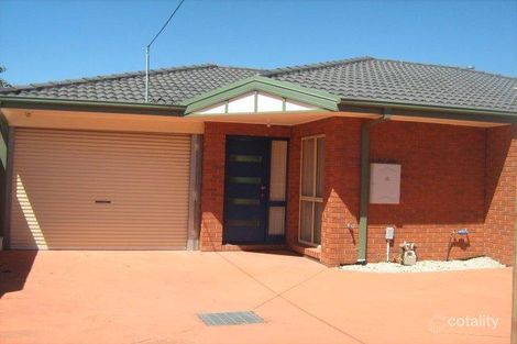 2/44 Huddersfield Rd, Deer Park, VIC 3023