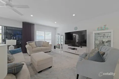 Property photo of 3 Bells Esplanade Pelican Waters QLD 4551