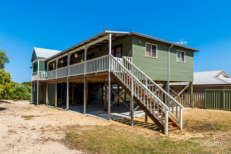 Property photo of 9 Larwood Elbow Seabird WA 6042