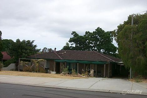 27 Tanson Rd, Parmelia, WA 6167