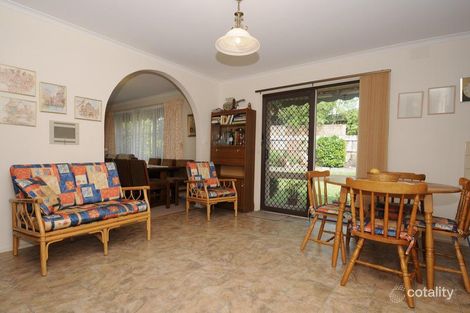Property photo of 1 Hann Close Endeavour Hills VIC 3802