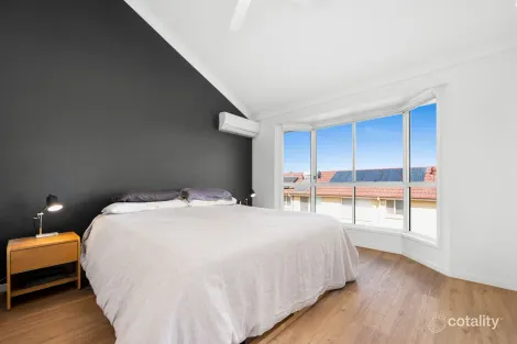 Property photo of 1/28 Bindaree Street Greenslopes QLD 4120