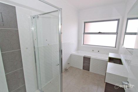 Property photo of 2/1 The Embankment Kurunjang VIC 3337