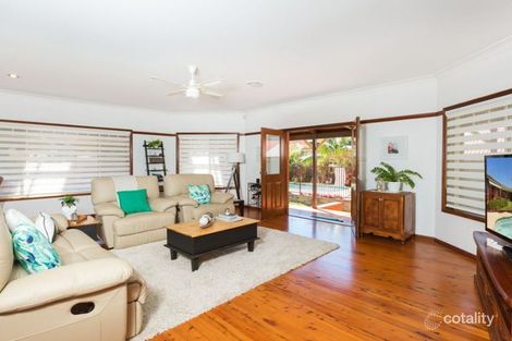Property photo of 18 Anacla Close Pelican NSW 2281