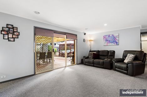 Property photo of 8 Michael Holt Crescent Gordon ACT 2906