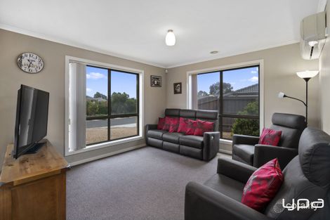 Property photo of 1/14 Mermaid Crescent Wyndham Vale VIC 3024