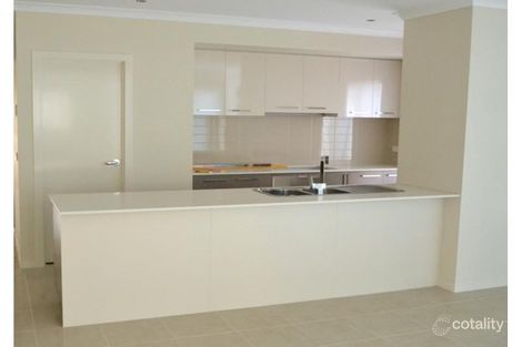 Property photo of 6 Diamond Parade Cobblebank VIC 3338