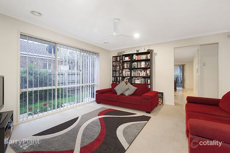 Property photo of 4 Kimbarra Drive Berwick VIC 3806