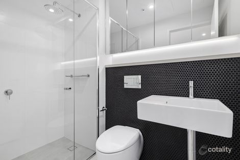 Property photo of 309/7 Nepean Highway Elsternwick VIC 3185