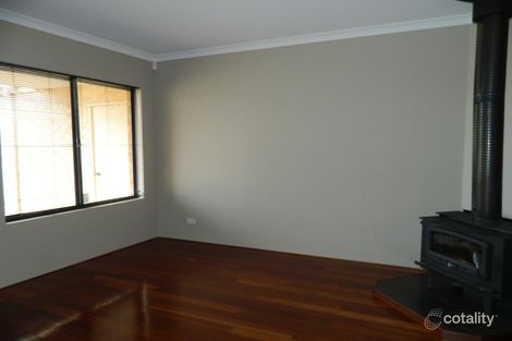 Property photo of 5 Kunzea Close Maida Vale WA 6057