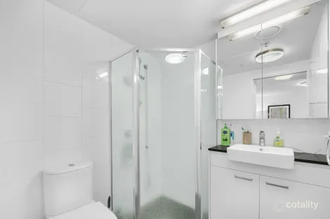 Property photo of 206/18 Thorn Street Kangaroo Point QLD 4169