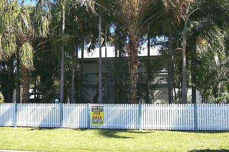 22 Edwards St, West End, QLD 4810