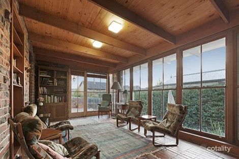 Property photo of 10 Birralee Street Mount Waverley VIC 3149
