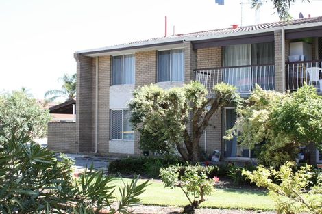 Property photo of 15/1 Clydesdale Street Como WA 6152