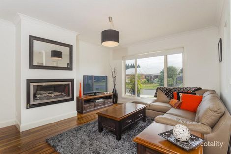 Property photo of 3 Bronte Court St Albans Park VIC 3219