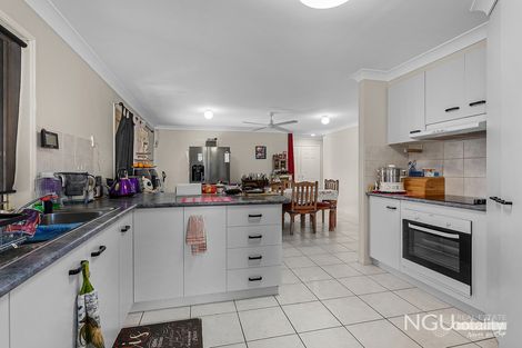 Property photo of 14 Rangeview Drive Flinders View QLD 4305