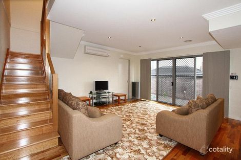 Property photo of 1/6 Linlithgow Way Greenvale VIC 3059