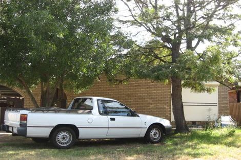 12 Hazelwood Ct, Kings Park, VIC 3021