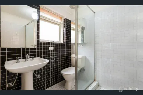 Property photo of 1/34 Lillimur Road Ormond VIC 3204