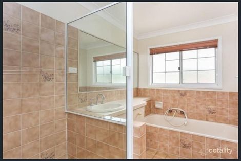 Property photo of 95 Katandra Crescent Bellbird Park QLD 4300