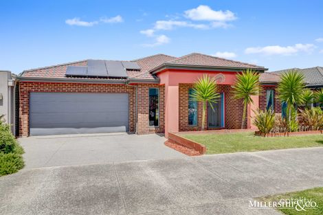 Property photo of 22 Hutmil Drive South Morang VIC 3752