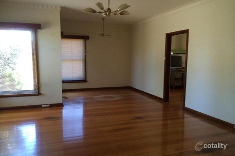 Property photo of 207 Waverley Road Mount Waverley VIC 3149