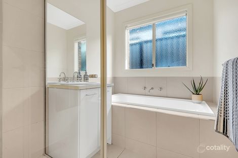 Property photo of 21 Calibre Avenue Craigieburn VIC 3064