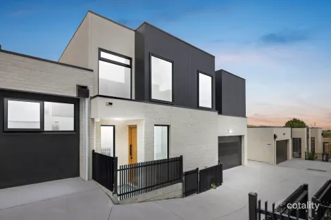 2/30 Rathgar Rd, Lysterfield, VIC 3156