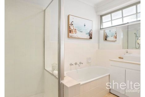 Property photo of 2/210 Warrigal Road Camberwell VIC 3124