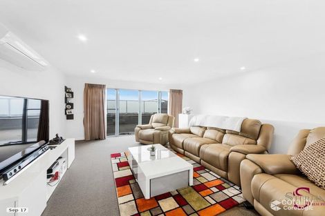 Property photo of 11/302 Golf Links Road Narre Warren VIC 3805