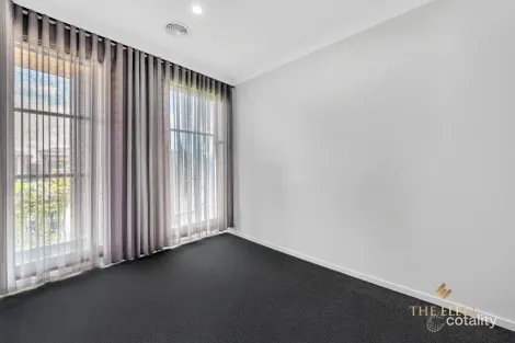 Property photo of 5 Firelight Drive Tarneit VIC 3029