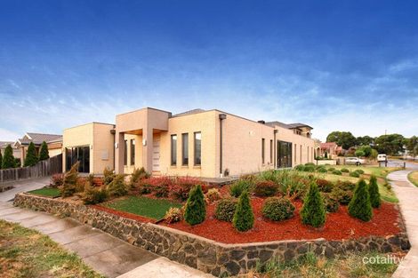 2 Hayfield Rd, Roxburgh Park, VIC 3064