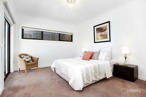 Property photo of 2/41 Surrey Road Mount Waverley VIC 3149