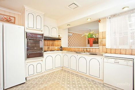 Property photo of 23 Eileen Street Mount Waverley VIC 3149