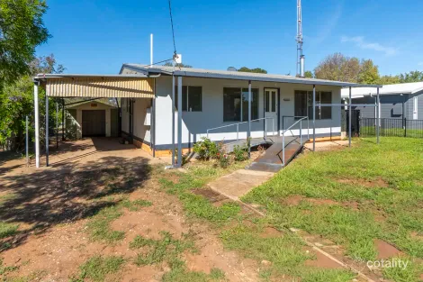Property photo of 31 Loch Street Ganmain NSW 2702