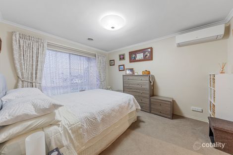 Property photo of 19 Superior Waters Pakenham VIC 3810