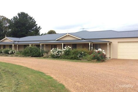 Property photo of 37 Metcalfe Drive Romsey VIC 3434