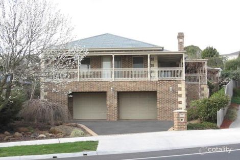 Property photo of 10 Fairholme Boulevard Berwick VIC 3806