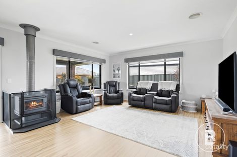 Property photo of 20 Warburton Drive Lucas VIC 3350