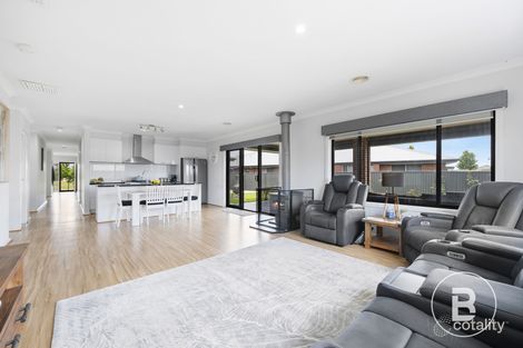 Property photo of 20 Warburton Drive Lucas VIC 3350
