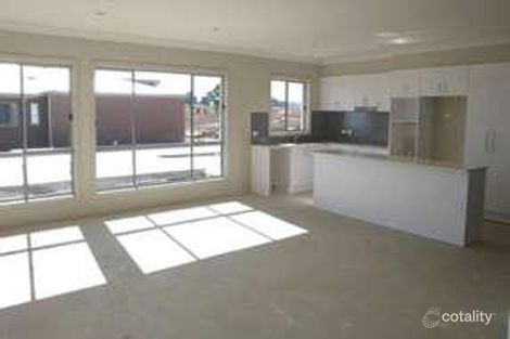 Property photo of 72 Gwen Meredith Loop Franklin ACT 2913