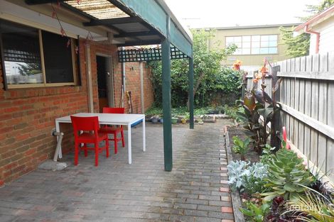 Property photo of 2/102 Morris Street Sunshine VIC 3020