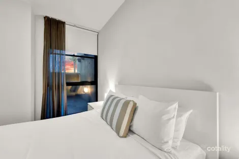 Property photo of 40 Beach Street Port Melbourne VIC 3207