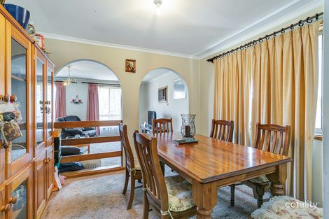 Property photo of 9 Lorraine Avenue Para Vista SA 5093