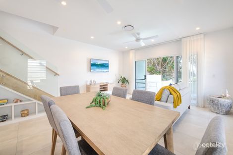 Property photo of 2/10 Hill Street Sunshine Beach QLD 4567