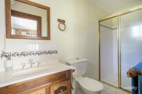 75 River Rd, Lake Tabourie, NSW 2539