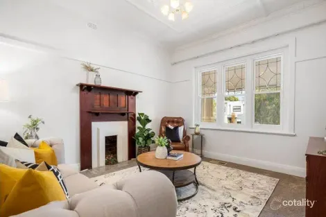Property photo of 6 Malcolm Street McKinnon VIC 3204