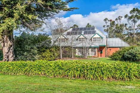 Property photo of 21 Ross Watt Road Gisborne VIC 3437