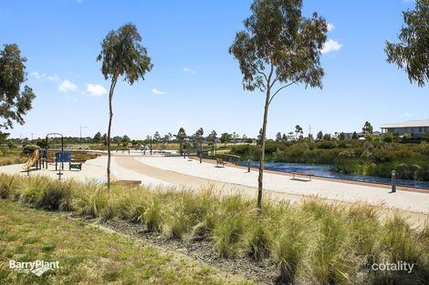 Property photo of 21 Edge View Point Cook VIC 3030